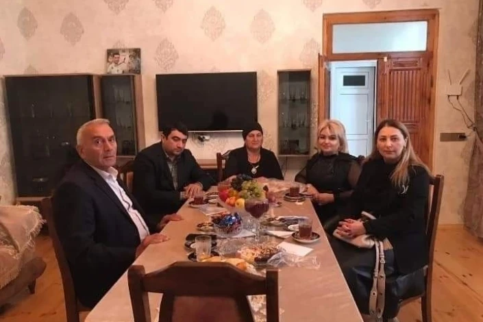 ADAU əməkdaşları şəhid Natiq Əliyevin ailəsini ziyarət ediblər