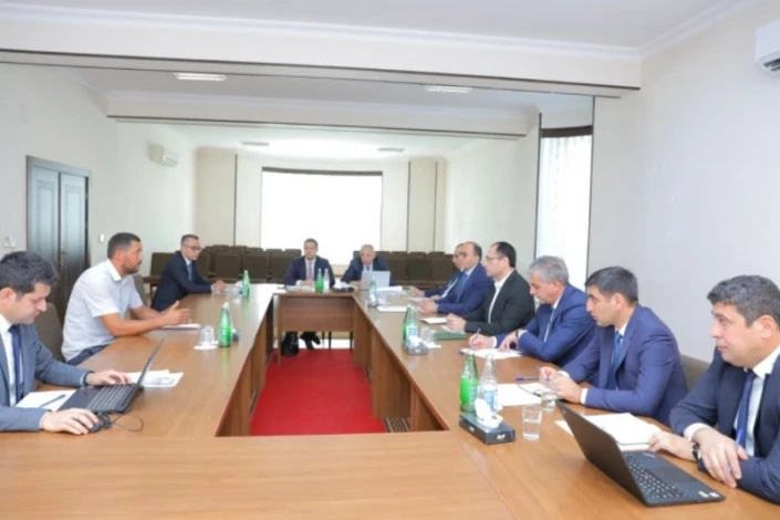 Məcnun Məmmədov Şərurda vətəndaşları qəbul edib, təsərrüfat və müəssisələrə baş çəkib