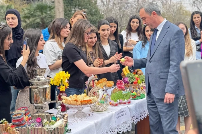 Gəncə Dövlət Aqrar Kollecində Novruz şənliyi keçirilib