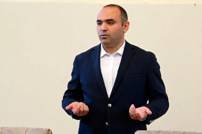 Azərbaycanda heyvanların sağlamlığını izləyən “ağıllı tasma” yaradılıb