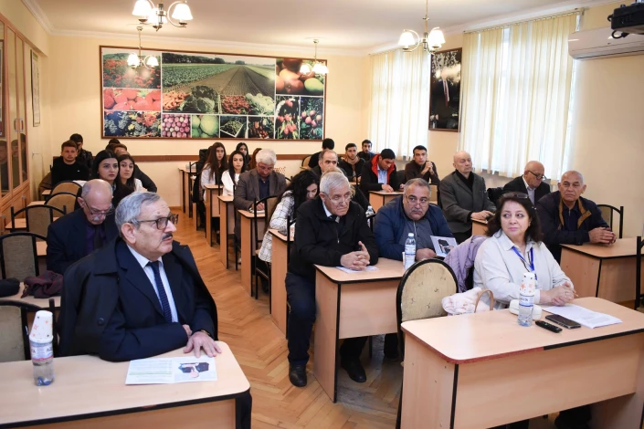 “Ümumdünya Torpaq Günü: Dayanıqlı Kənd Təsərrüfatında Torpaq Amili” mövzusunda Respublika elmi-praktik konfransı uğurla yekunlaşıb
